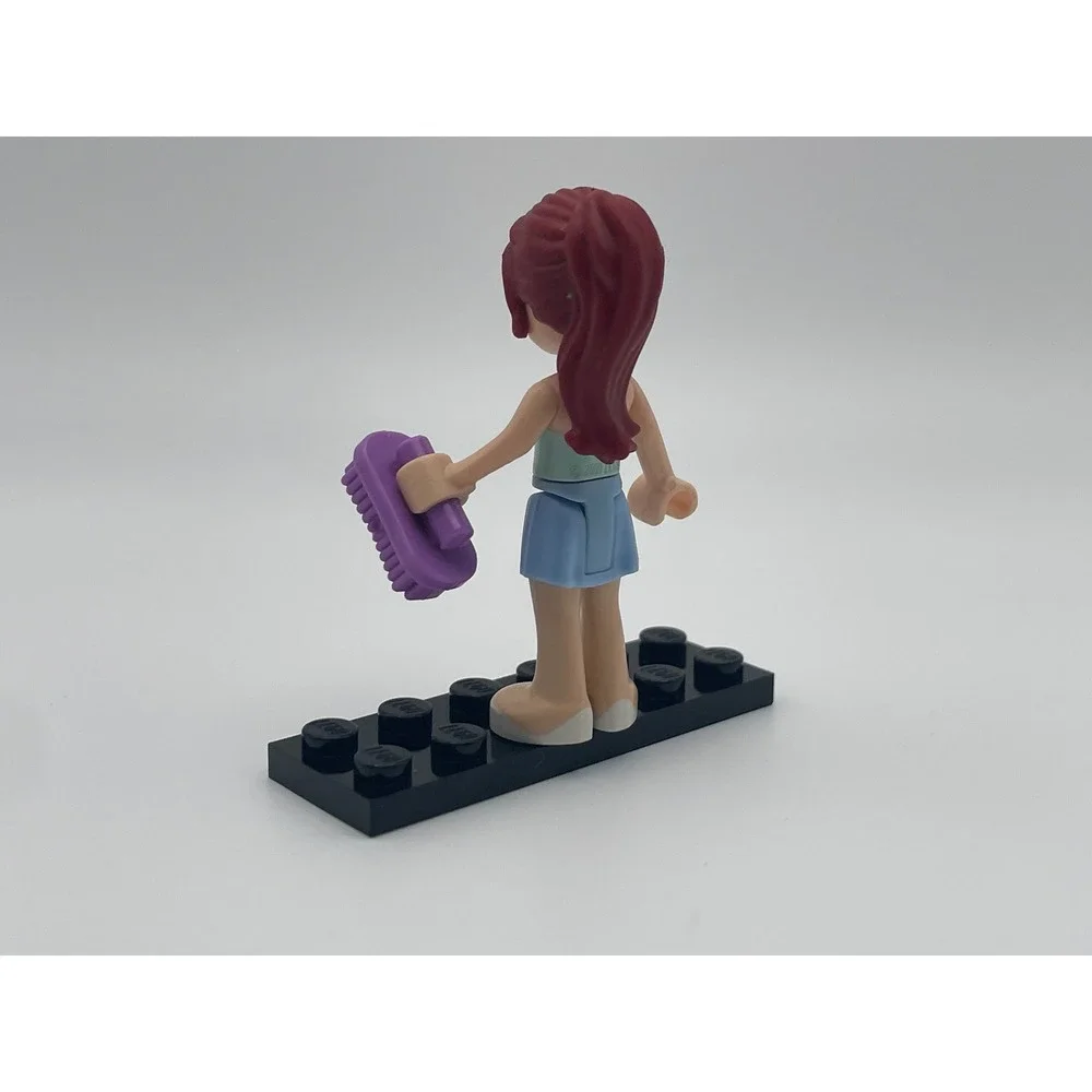 LEGO Friends Mia Mini-doll Figure Red Hair Blue Skirt with Purple Brush 92252